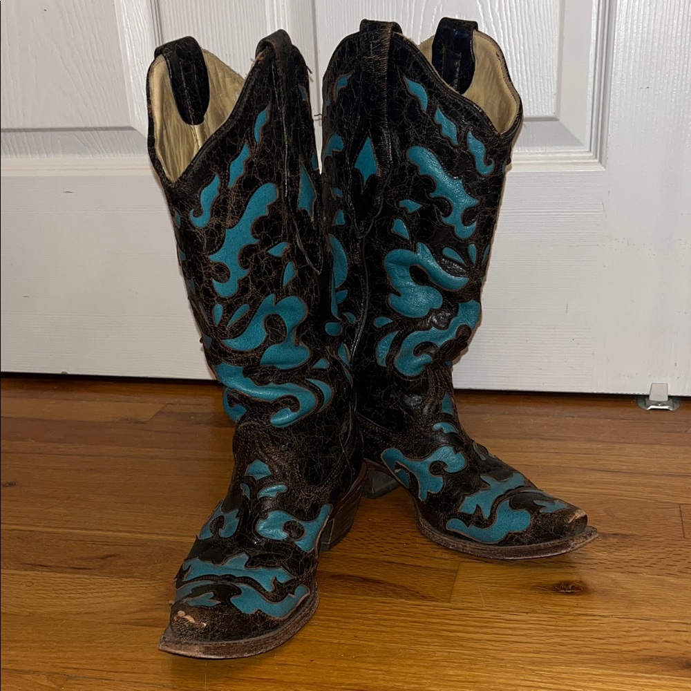 Corral Brown and Teal Western Boots Women’s 6